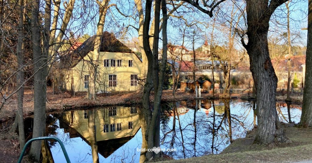 Teich im Pötzleinsdorfer Schlosspark