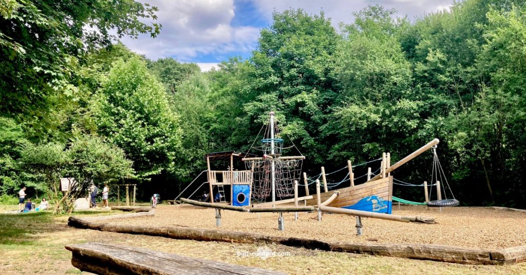 Erholungsgebiet Paradies Wald Spielplatz 